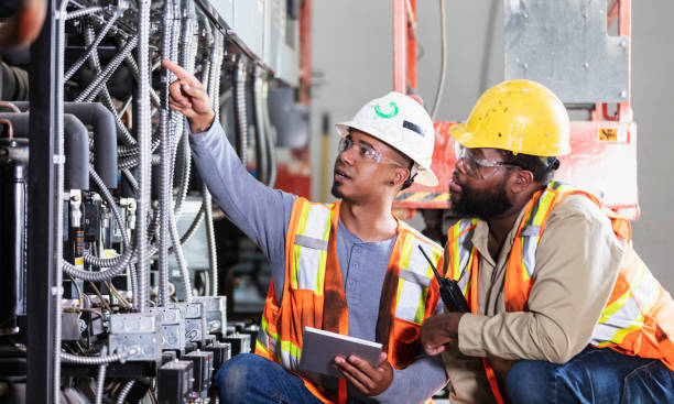 Best Affordable Electrician  in Old Jamestown, MO